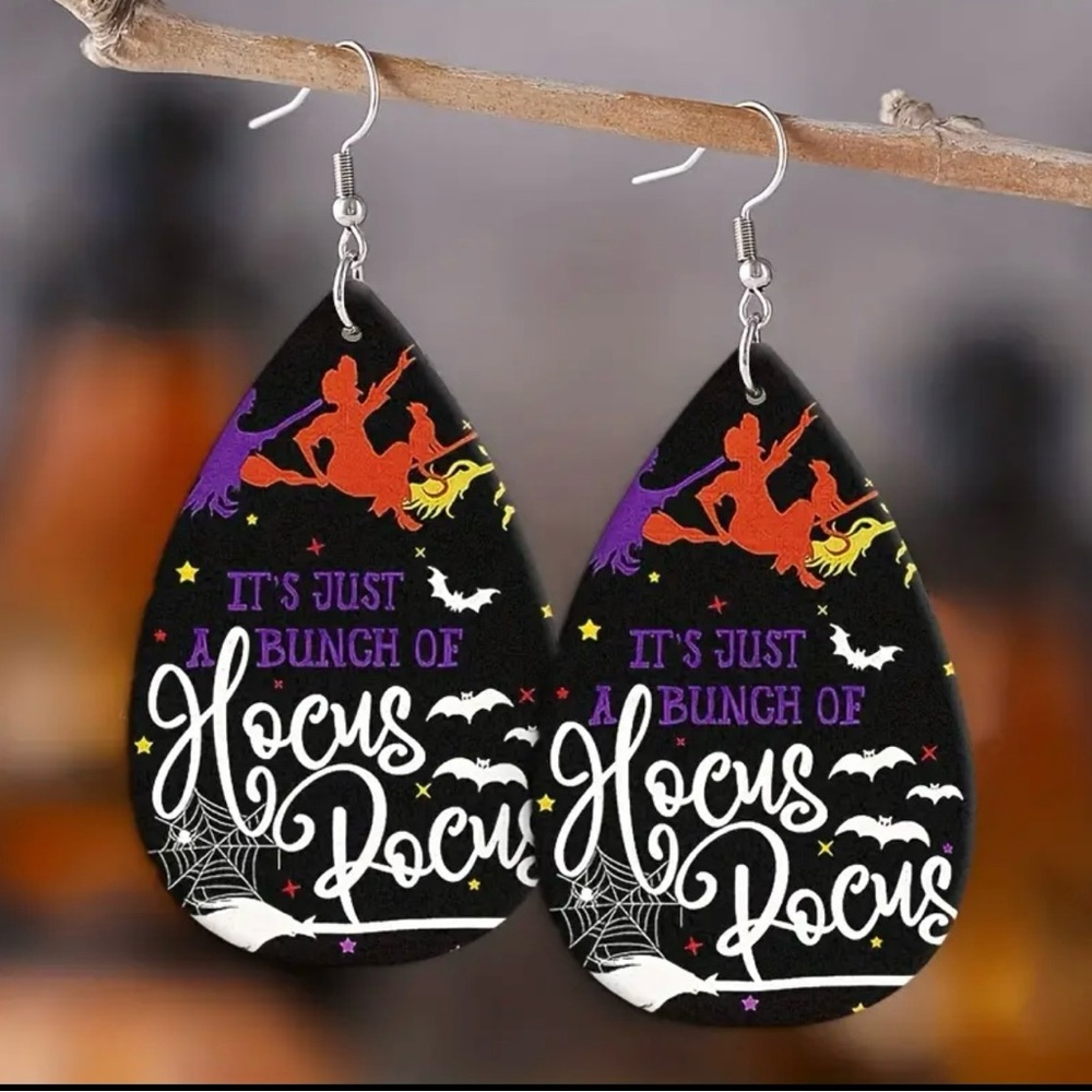 Hocus Pocus inspired Halloween earrings! 🧙♀️🎃